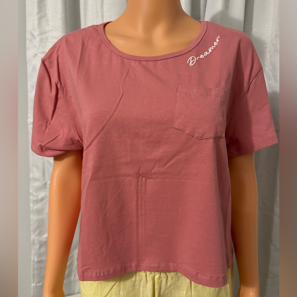 Cute Happily Grey size M salmon pink short sleeve embroidered dreamer cropped